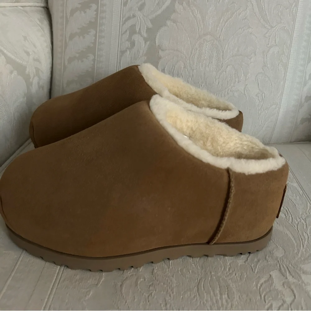 UGG Pumped Slide Camel 1158215 Women's 8 with shearling
